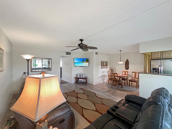 3rd image of 808 SE 7th Street #105-B