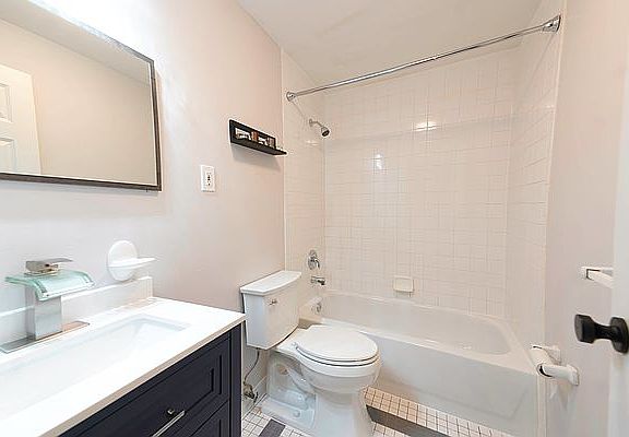 4th image of 60 E 119th St #3