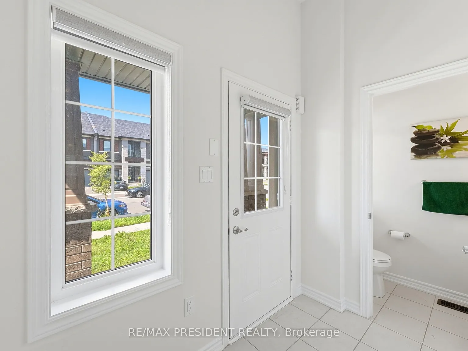 4 bed, $2,600 — Photo 2