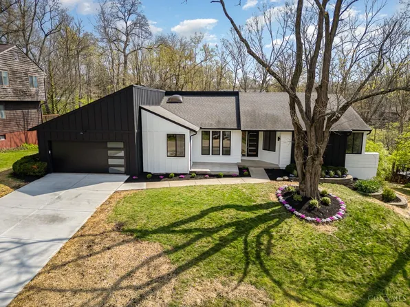 9866 Tall Timber Dr, West Chester, OH 45241