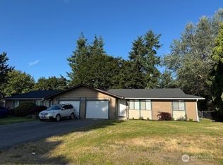 9154 Rainbow Ln #A & B, Sedro Woolley, WA 98284