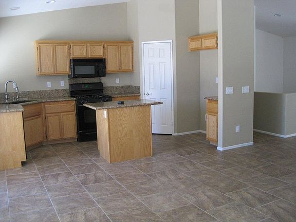 2nd image of 83127 Long Cove Dr