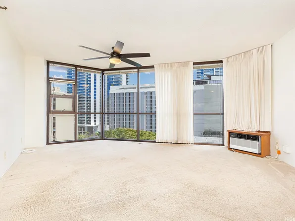 930 Kaheka St APT 802, Honolulu, HI 96814