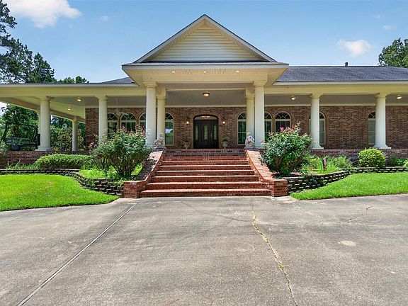 2nd image of 3669 Fountainbleau Rd
