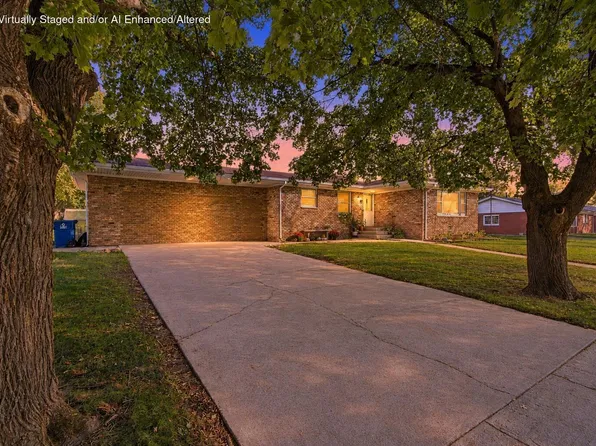 211 Carnation St NE, Demotte, IN 46310