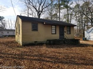 1153 Acorn St, Fayetteville, NC 28303