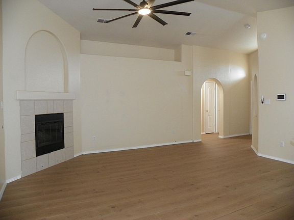 4th image of 617 Soothing Meadows Dr NE