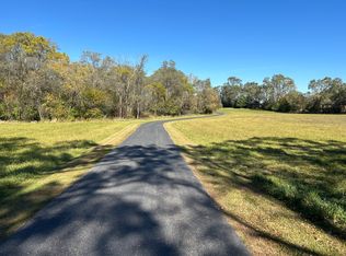 S78W29126 Frog Alley Rd, Mukwonago, WI 53149