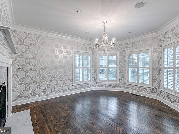 4th image of 514 Lancaster Ave #V4