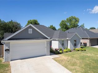 3208 Summer View Ave, Springdale, AR 72764
