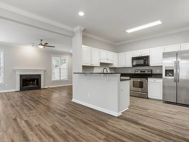 2031 Stone Brook Dr — Photo 11