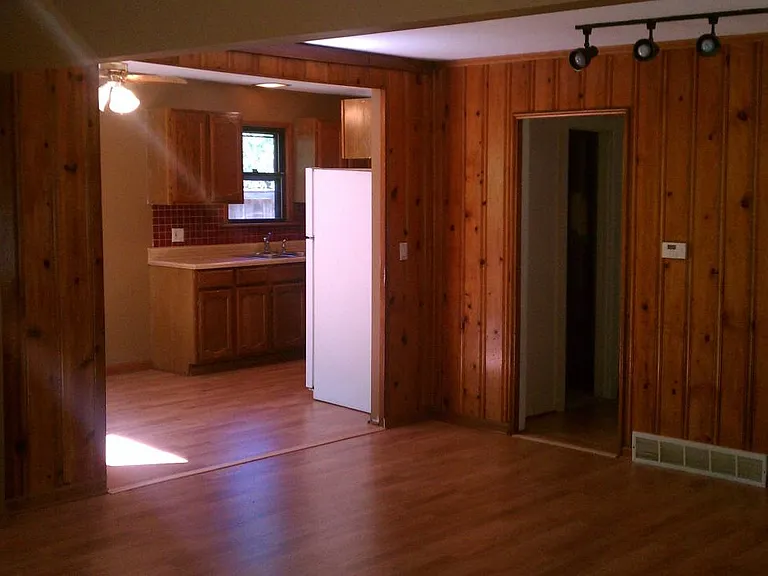 11 E Lake Shore Dr — Photo 9