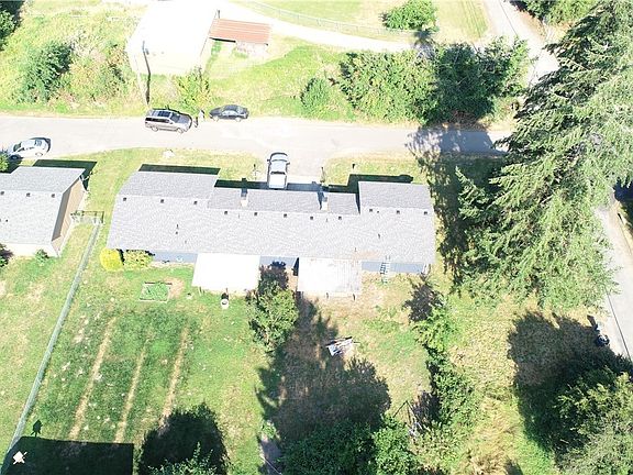 5th image of 4716 To 4720 77th Avenue Ct E