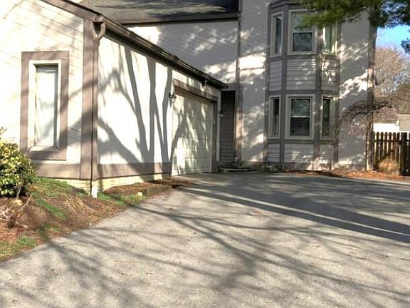 2nd image of 6350-6352 Tamworth Ct