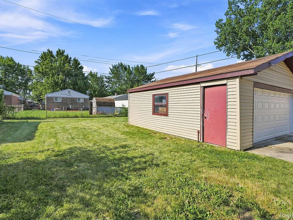 19578 Opal St, photo 23