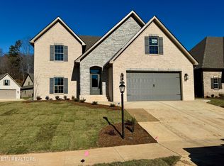 12031 Avery Woods Ln, Knoxville, TN 37921