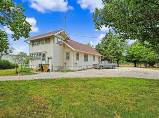 211 W 9th St #1013, Peabody, KS 66866