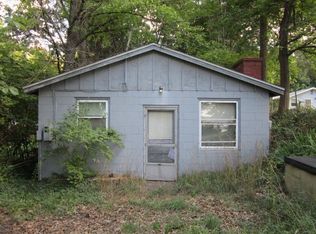 9360 Anne St, Pinckney, MI 48169