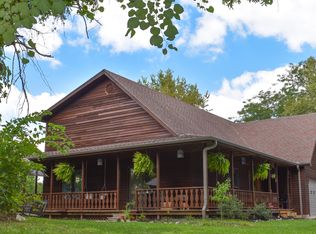 16355 Cannonball Rd, Wamego, KS 66547