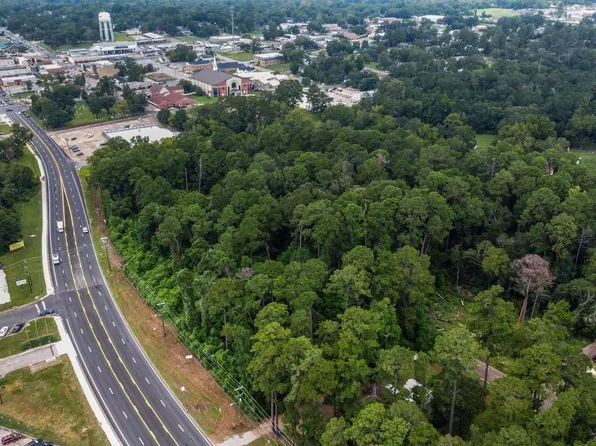 E Church St, Livingston, TX 77351