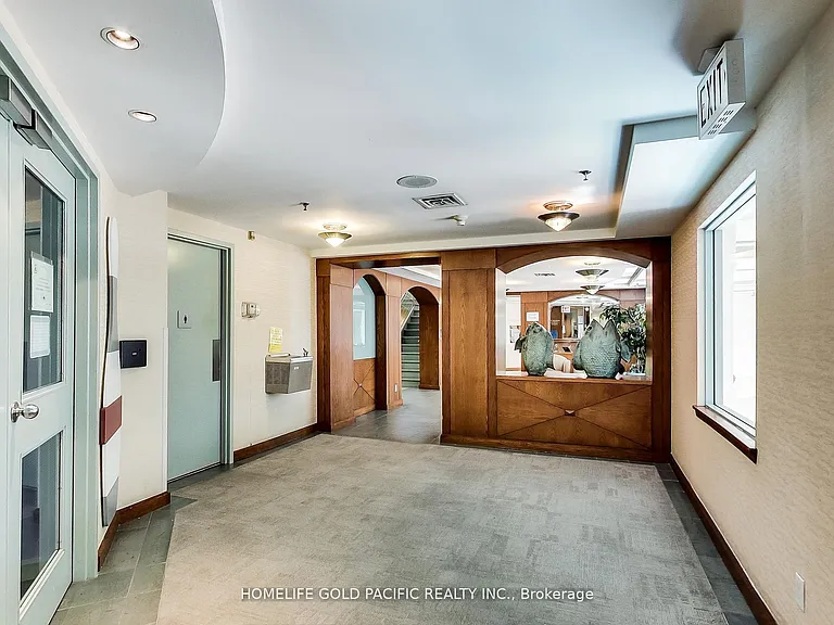 88 Corporate Dr #1604 — Photo 2