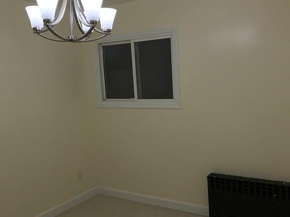 2nd image of 256 Suffolk Ave #B