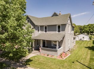 1316 3rd St, Perry, IA 50220