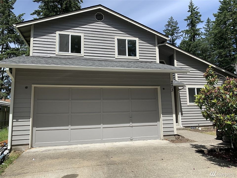 1st image of 223 187th St E