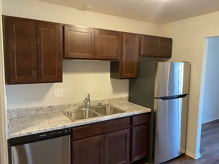 Madison Townhomes — Photo 13