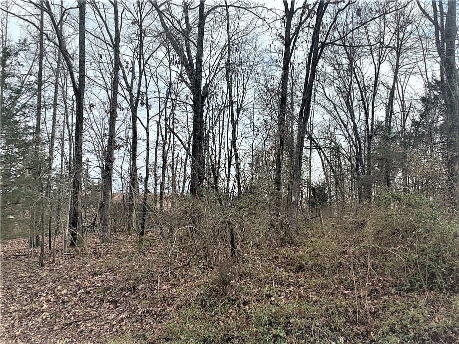 2nd image of 8 Heather Dr