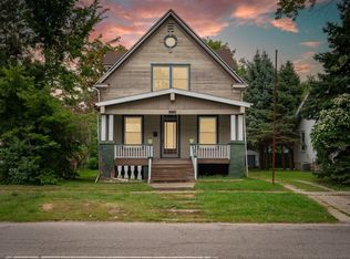 1008 S Center St, Bloomington, IL