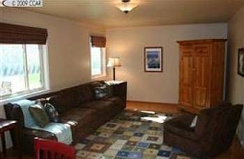 3rd image of 45 Warfield Dr