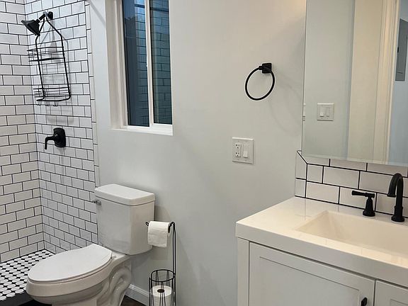 3rd image of 1329 Geddes St