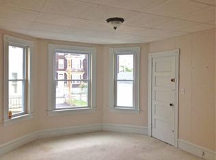 31 Lenox St #1, Fall River, MA 02721