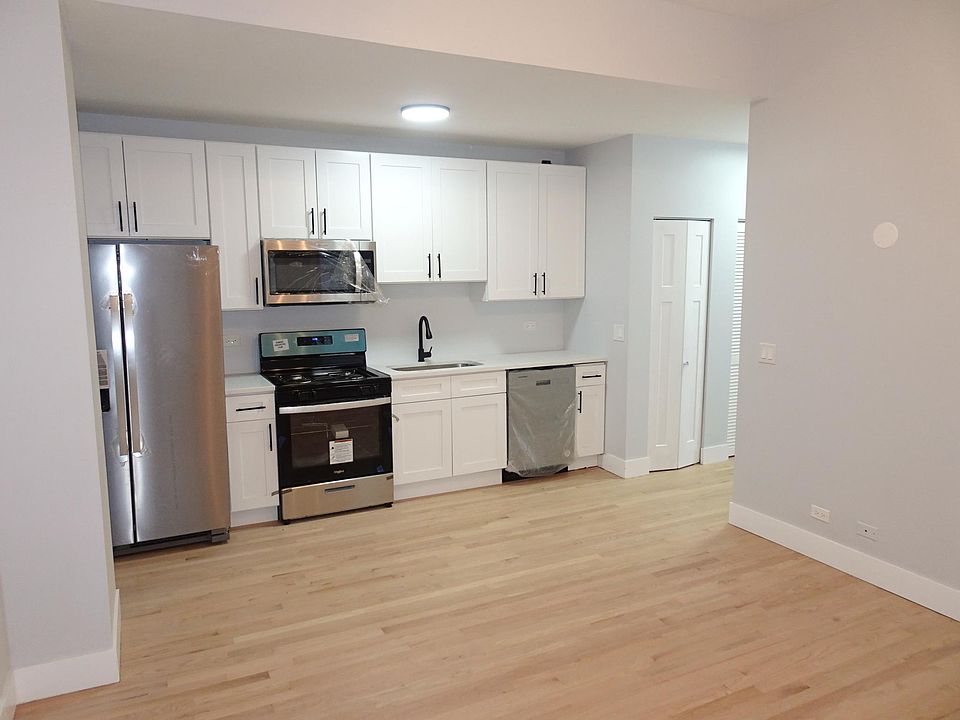 1st image of 930 N Richmond St #2F