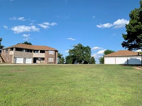 3rd image of 610 Private Road 2627