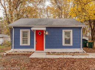 27620 Newcastle St, Romulus, MI 48174