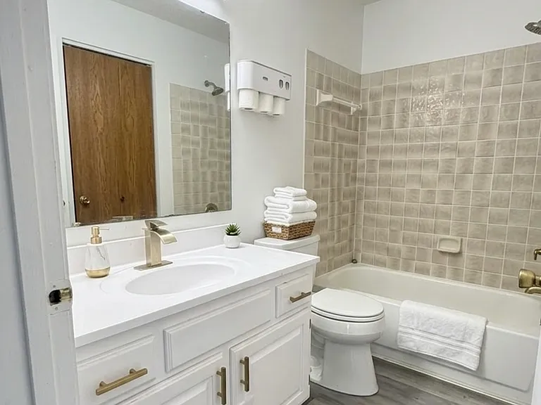 Main Bath
