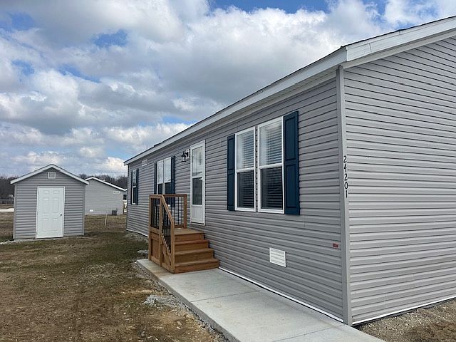 1st image of 24201 Hemlock Cir #201