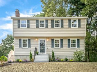 30 Barbara D Ln, Tewksbury, MA 01876