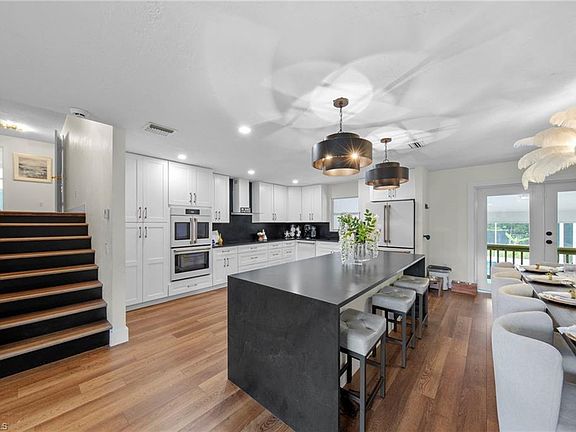 3rd image of 2720 68th ST SW