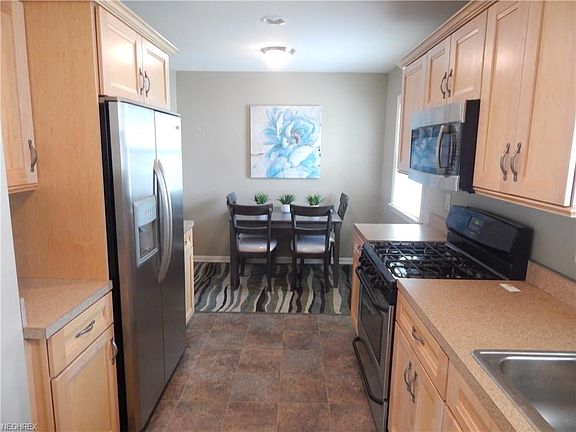 2nd image of 13004 Oakview Blvd