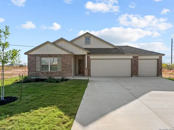113 Pendleton Cove, Floresville, TX 78114