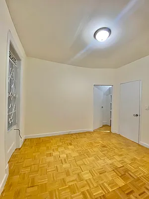 Rented by Waverly Realty Associates | media 19