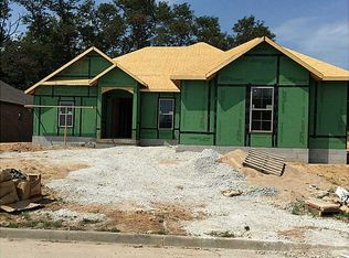 5810 SW Knotty Pine Rd, Bentonville, AR 72713