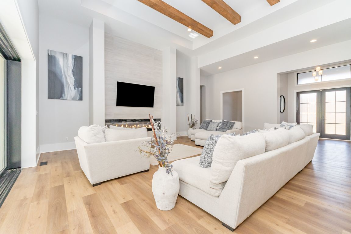 next background image