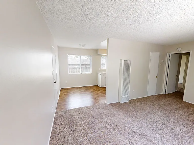 34939 Cedar Ave — Photo 2