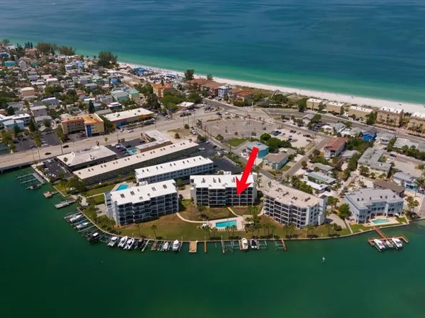 9815 Harrell Ave APT 302, Treasure Island, FL 33706