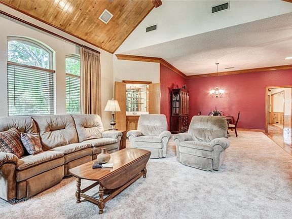 5th image of 1608 Warwickshire Ct W