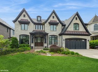 570 S Sunnyside Ave, Elmhurst, IL 60126